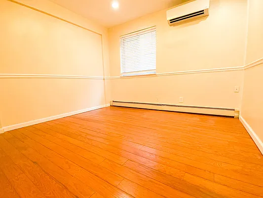 Rented by RealTegrity NY LLC | media 10