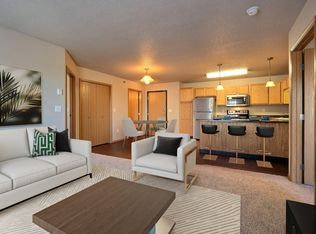 East Bridge, Fargo, ND 58102