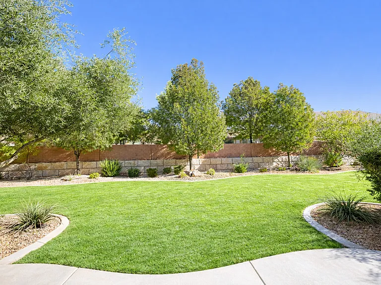 E Coral Ridge Dr — Photo 39