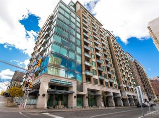 238 Besserer St #808, Ottawa, ON K1N 6B1