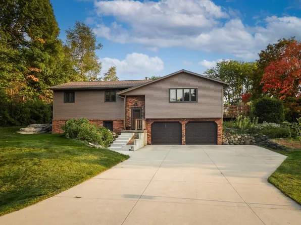 3771 Sunny Wood Drive, Deforest, WI 53532