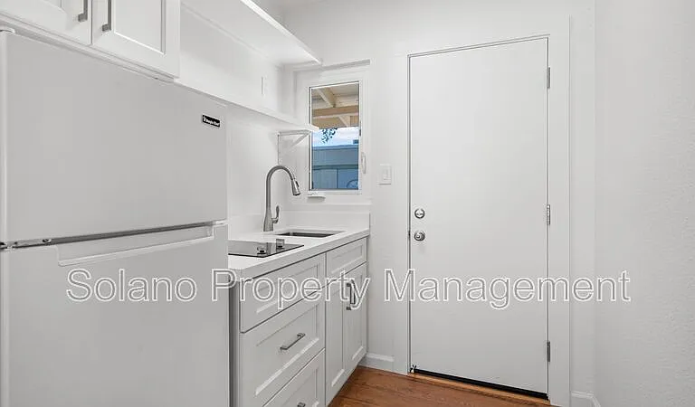 149 Mason St #B — Photo 3