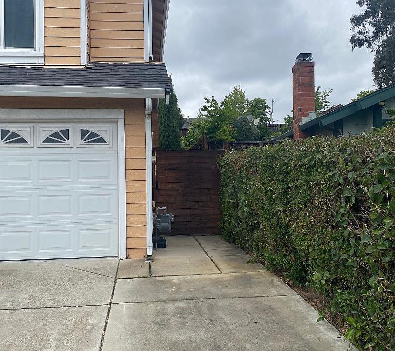 1st image of 2847 Wildflower Dr