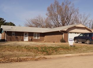 1032 Coventry Rd, Enid, OK 73703