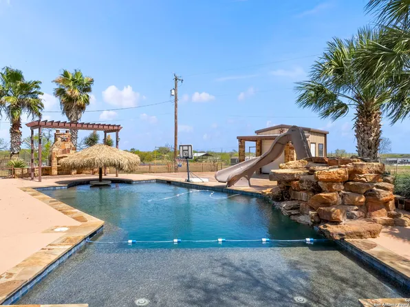 8745 Kirkner, San Antonio, TX 78263