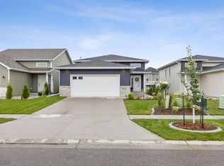 6542 27th St S, Fargo, ND