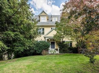 96 Shornecliffe Rd, Newton, MA 02458