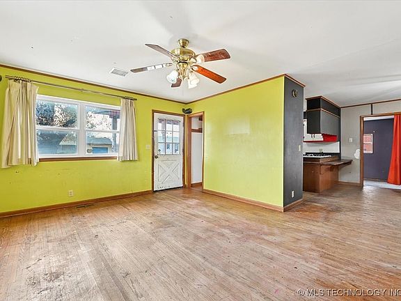 5th image of 1115 Forest Dr