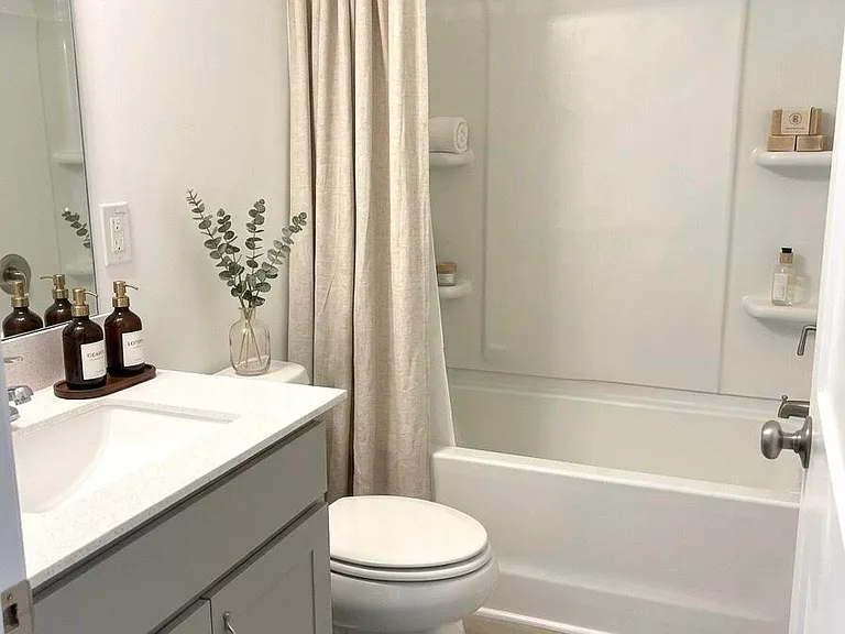 119 N Franklin St #100 — Photo 12