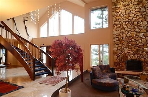 Entry View from Kitchen: ARtistic Design