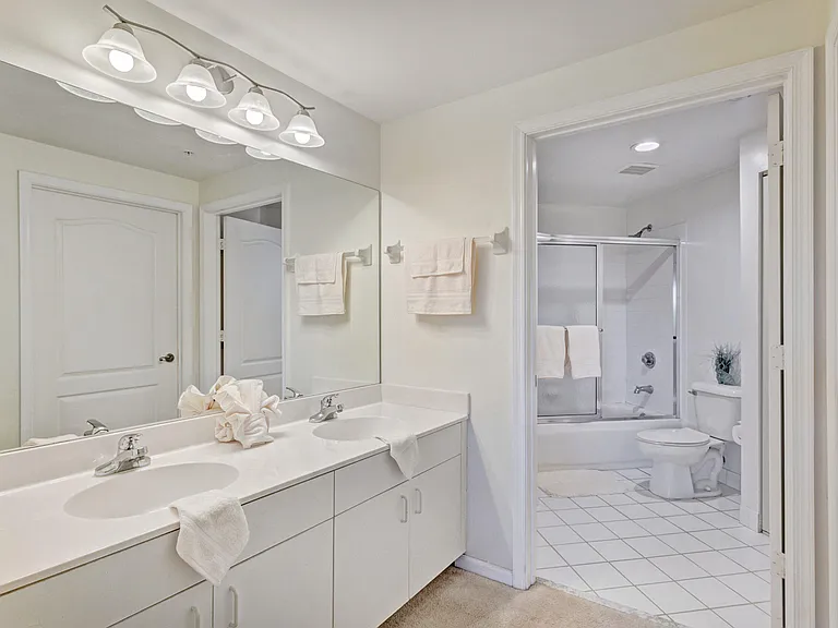 500 Uno Lago Dr #402 — Photo 22