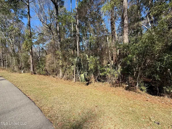 6451 Apelehama Rd #49, Diamondhead, MS 39525