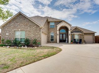 406 Wintergreen Dr, Waxahachie, TX 75165