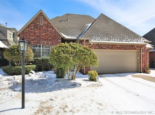 8111 S 72nd East Ave, Tulsa, OK 74133