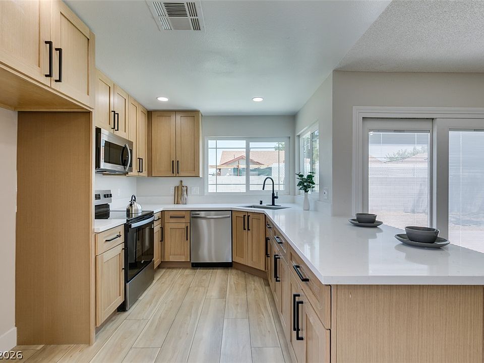 1st image of 6012 Oceanside Way