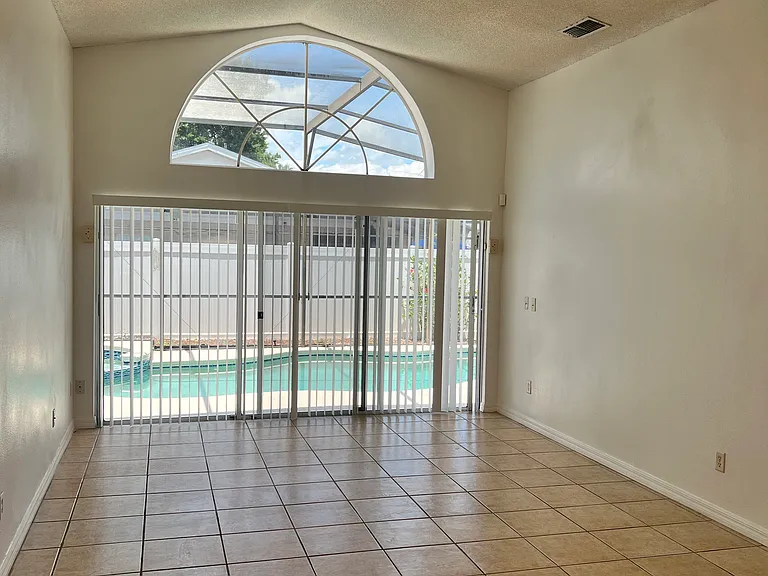 1646 Oak Hill Trl — Photo 17