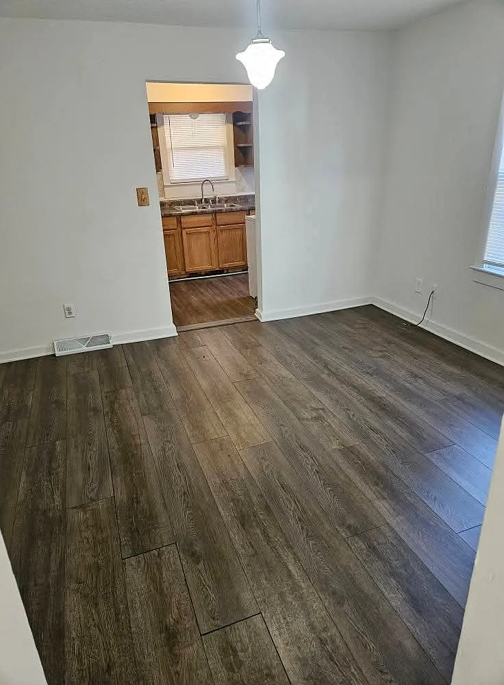 3 bed, 1195 sqft, $1,195 — Photo 2