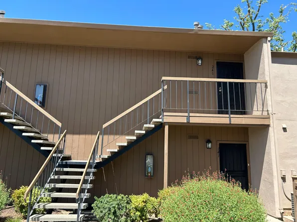 2900 Andre Ln APT 241, Turlock, CA 95382