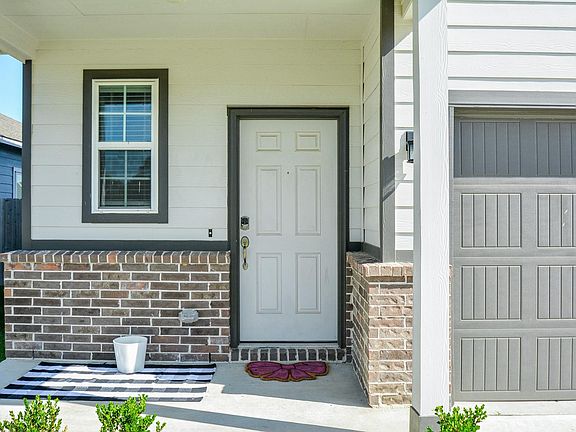 3rd image of 16843 Bristle Cone Way