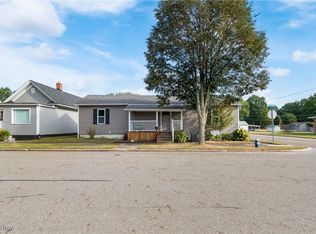 383 2nd St SE, Brewster, OH