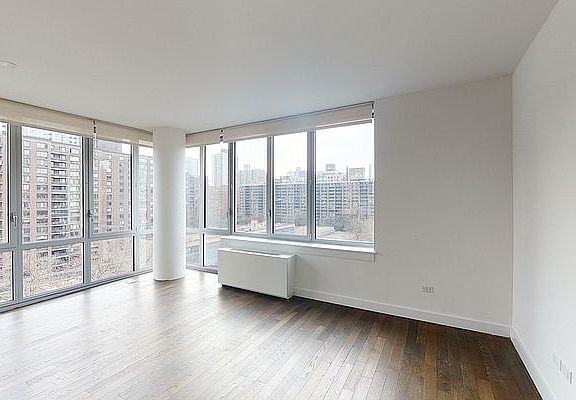 5th image of 801 Amsterdam Ave APT 4B