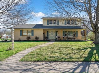 446 Ridgewood Dr, Fairborn, OH 45324