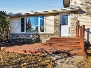 16208 87th Ave NW, Edmonton, AB T5R 4G9
