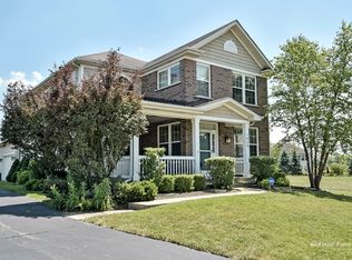 1429 Walnut Dr, Dundee, IL 60118