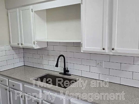 5th image of 1602 E Kansas City Rd APT 5
