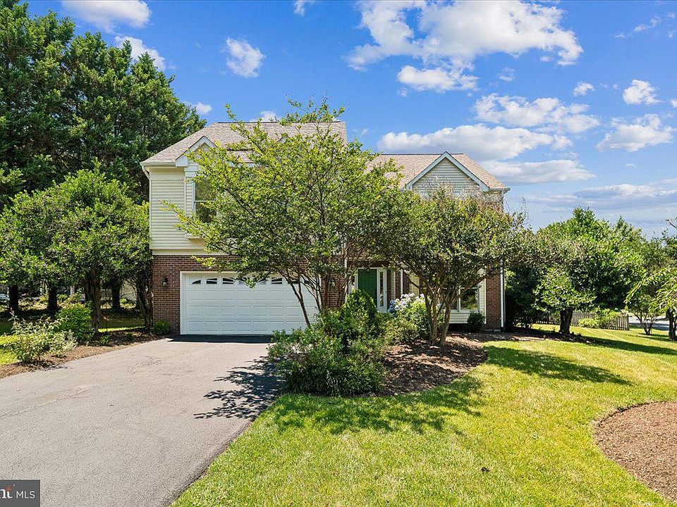 1st image of 1205 Britania Ln
