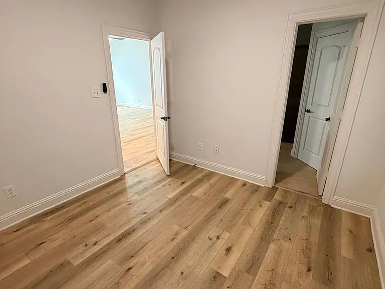 2320 Stutz Dr — Photo 26