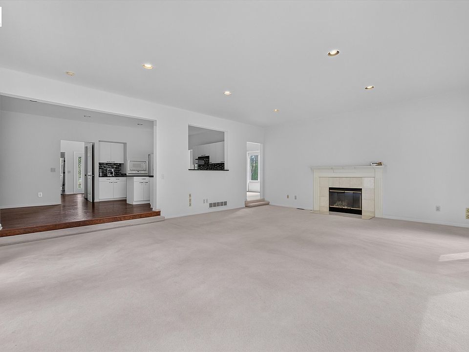 1431 Provincial Dr, photo 17