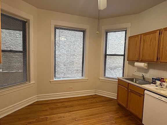 5th image of 725 S Loomis St #101