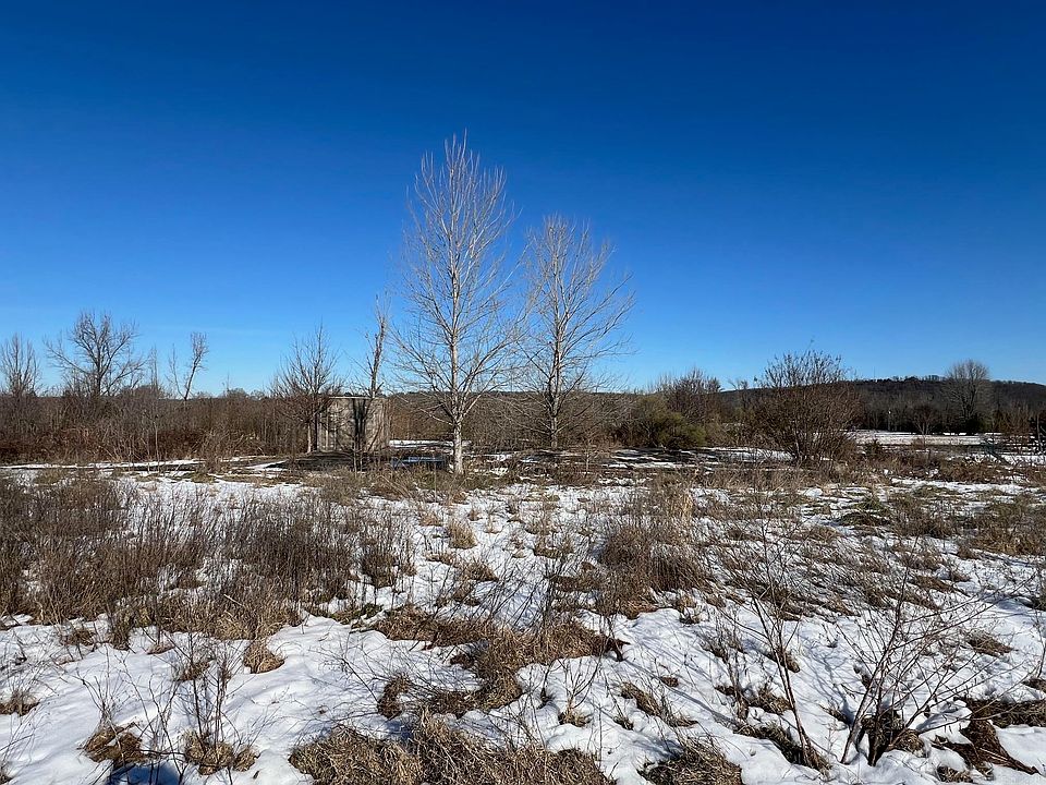 2nd image of 456 Rocky Point Rd