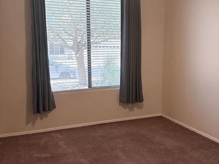 1083 W Aspen Ave — Photo 20