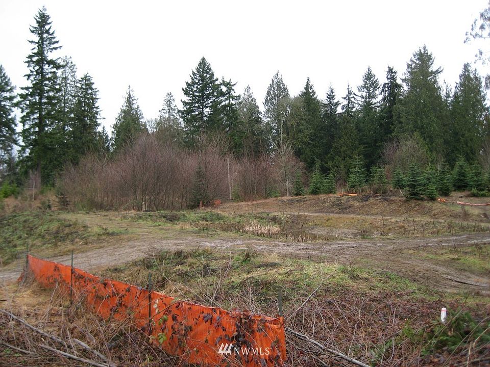 1st image of 124 58th Dr SE