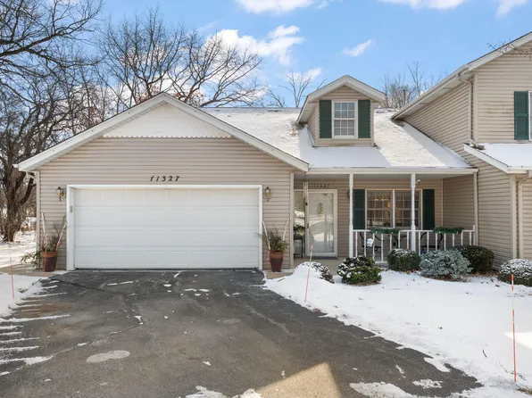 11327 Kelly Dr, Saint John, IN 46373