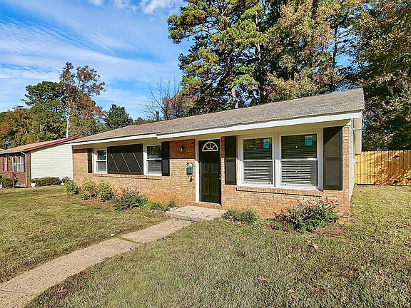 3rd image of 4334 Pebblebrook Dr