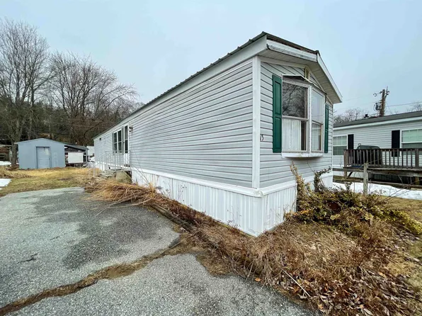 20 Old Henniker Road #15, Hillsborough, NH 03244