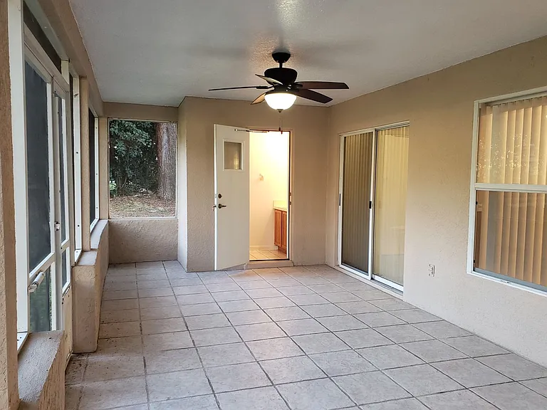 1612 Sweetwater West Cir — Photo 35