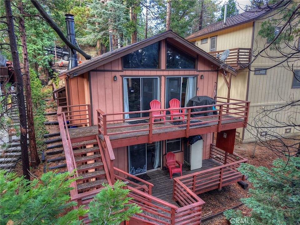 1st image of 558 Rose Ln