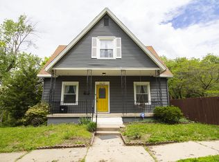 1820 W 36th St, Kansas City, MO 64111