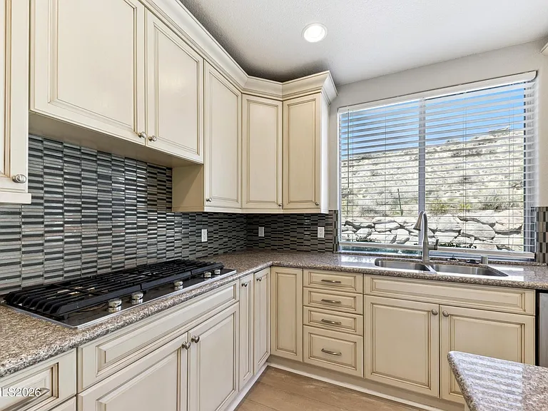 2201 Maxfli Dr — Photo 9
