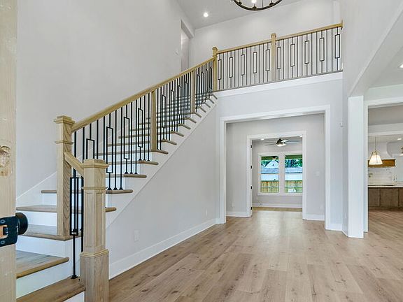 5th image of 144 Brightwood Place