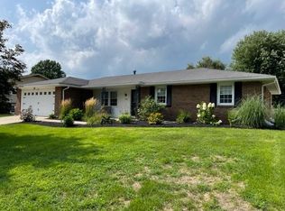 5210 Yellowwood Dr, Columbus, IN 47203