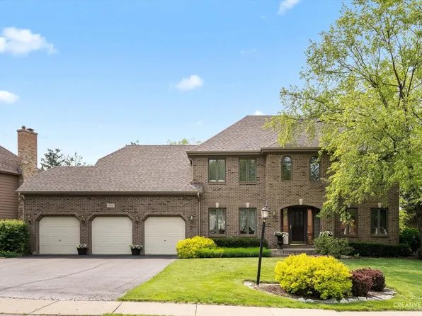 840 Wildrose Dr, Cary, IL 60013