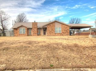 405 Yorktown St, Wagoner, OK 74467