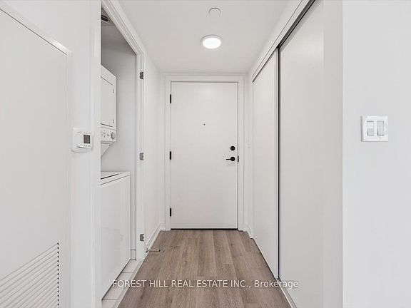5th image of 556 Marlee Ave #911