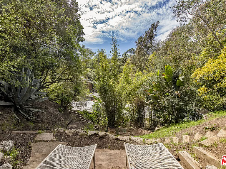 10003 Westwanda Dr — Photo 42