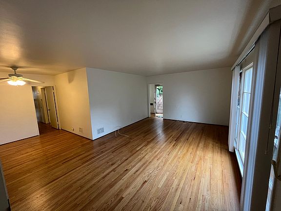5th image of 205 N Baldwin Ave #205